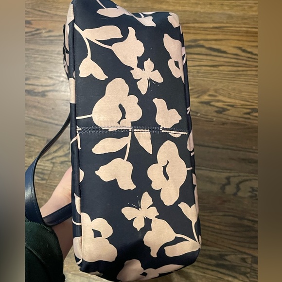 NWOT nylon Kate Spade handbag - Picture 3 of 3